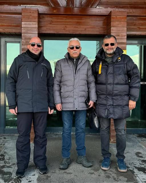 Eski dostlar buluştu 1